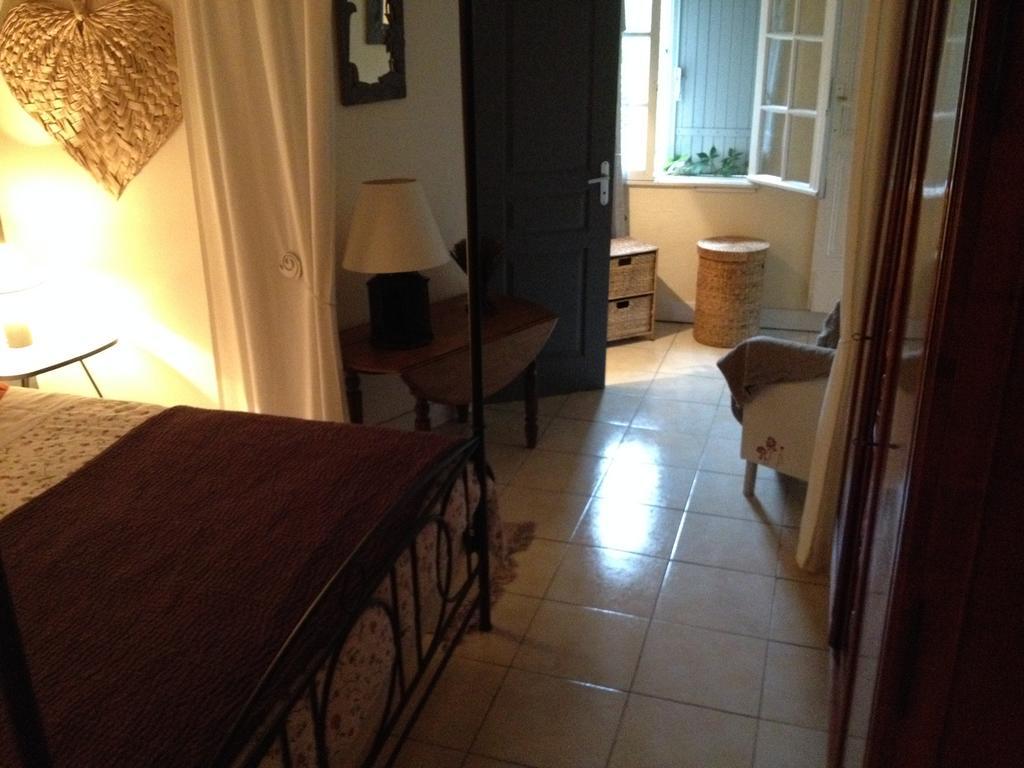 Chateau Nardou Hotel Saint-Sulpice-et-Cameyrac Kültér fotó