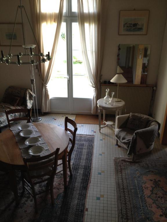 Chateau Nardou Hotel Saint-Sulpice-et-Cameyrac Kültér fotó